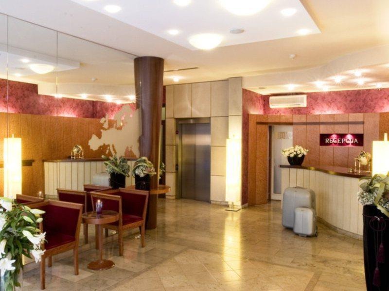 Classic Hotel Krasków Eksteriør bilde