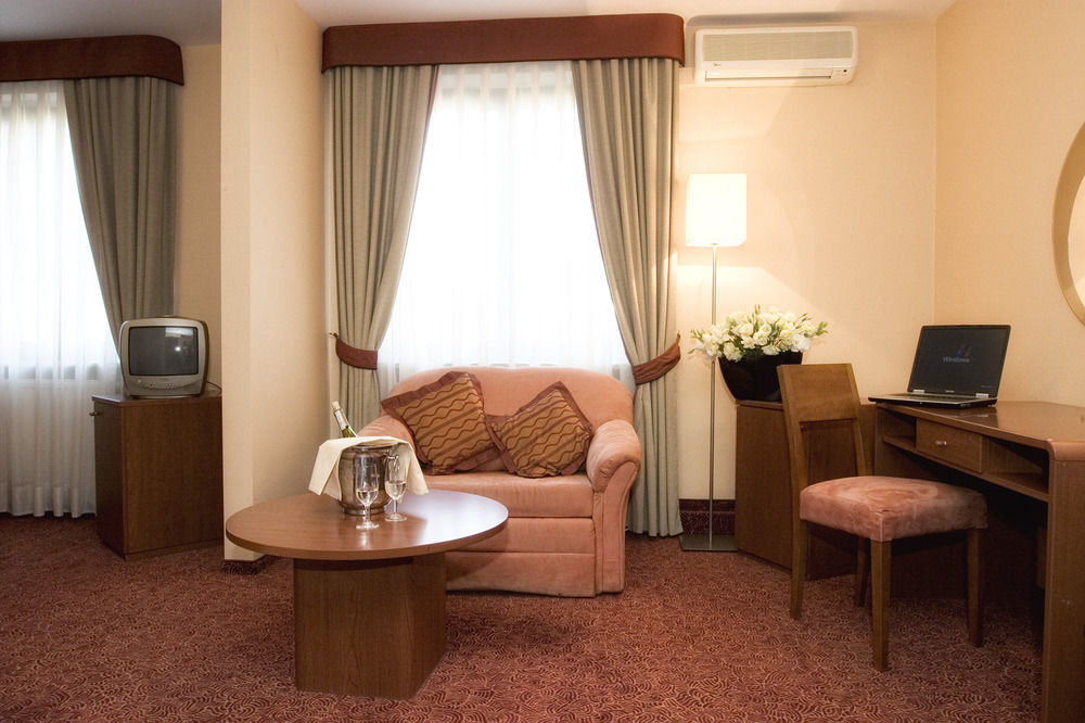 Classic Hotel Krasków Rom bilde